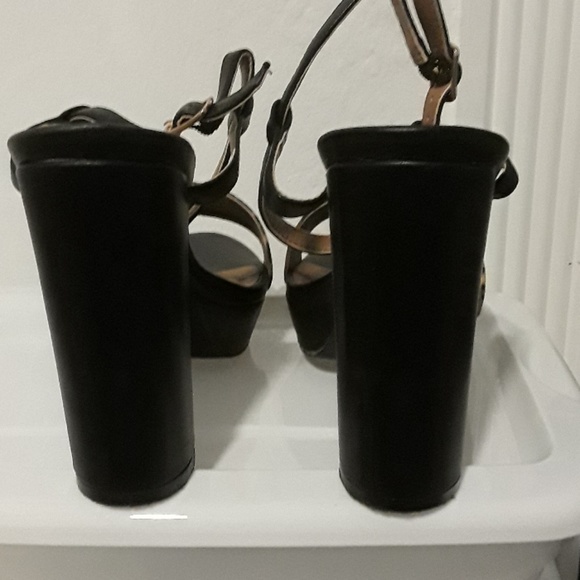 Animal print Sandals - Picture 2 of 4